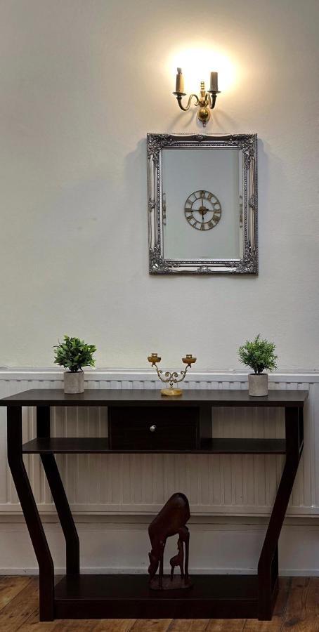 Hannah Place Near Finsbury Park - 4 Double Beds, Ideal For Families, Max 8 People ロンドン エクステリア 写真
